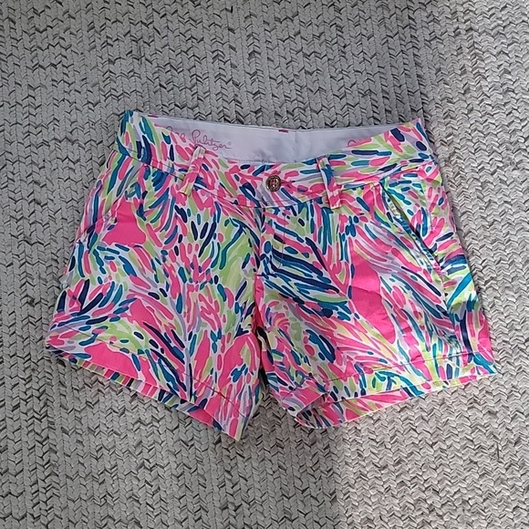 Lilly Pulitzer Pants - Lilly Pulitzer The Callahan Shorts Style 92920 Women’s Multi Color Size 0 EUC